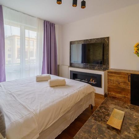 Main Square 5 Star Luxury Apartment With View Cluj Napoca Bagian luar foto