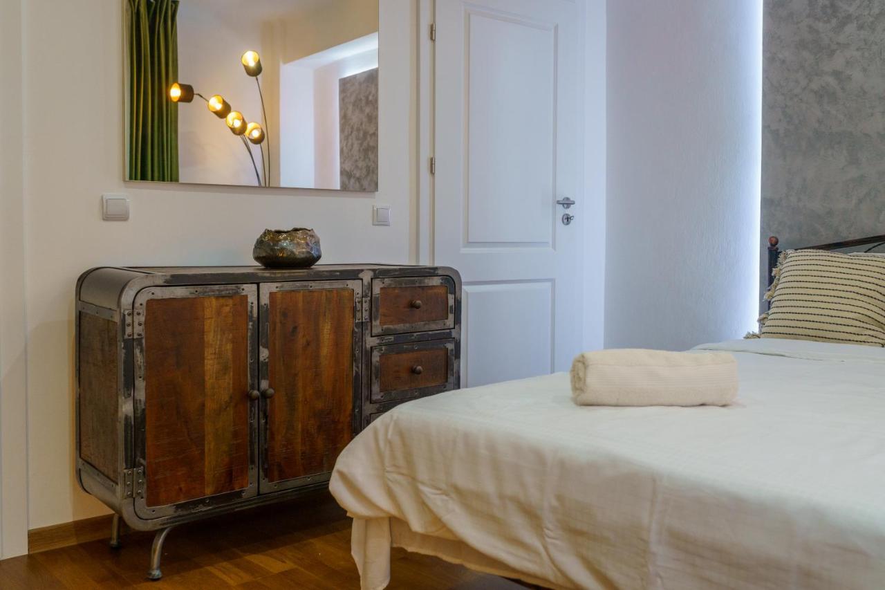 Main Square 5 Star Luxury Apartment With View Cluj Napoca Bagian luar foto