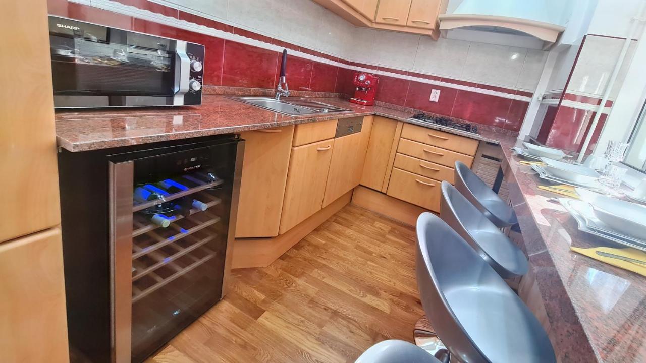Main Square 5 Star Luxury Apartment With View Cluj Napoca Bagian luar foto